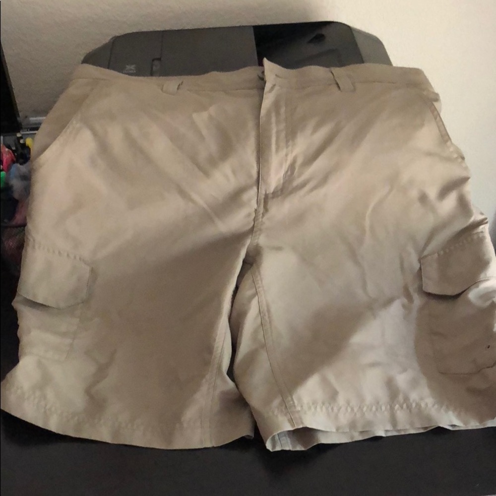 Magellan Shorts Sz 36